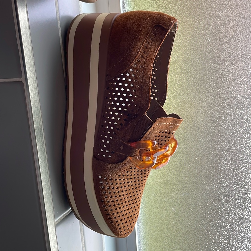 Dolce Vita Jhenee Perforated Sneakers Brown Tan Platform Loafer